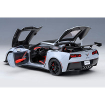 71277 CHEVROLET - 1/18 CORVETTE C7 ZR1 2017 - GREY MET