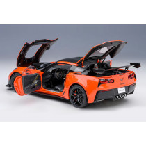 71279 CHEVROLET - 1/18 CORVETTE C7 ZR1 2017 - ORANGE