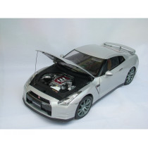 New IXO Models NISSAN GT-R...