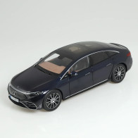 1020/25 MERCEDES BENZ EQS...