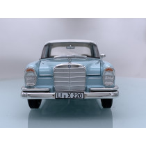 183920 1/18 MERCEDES BENZ 220SE (W111) 1965 LIGHT BLUE