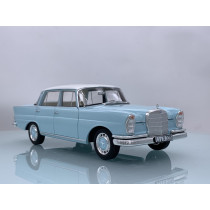 183920 1/18 MERCEDES BENZ 220SE (W111) 1965 LIGHT BLUE