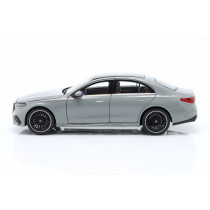 B66961119 1/18 MERCEDES BENZ E (W214) AMG LINE 2024 ALPINE GREY