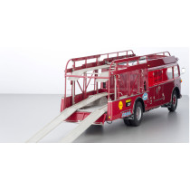 CMC FIAT 642 RN2 BARTOLETTI TRANSPORTER 1957 1:18 Model Truck Red