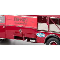 CMC FIAT 642 RN2 BARTOLETTI TRANSPORTER 1957 1:18 Model Truck Red