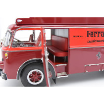 CMC FIAT 642 RN2 BARTOLETTI TRANSPORTER 1957 1:18 Model Truck Red