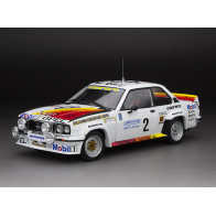 05388 1/18 OPEL ASCONA 400...
