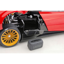 78287 Pagani Huayra Roadster 1:18 Supercar Beauty Rosso Monza