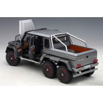 76308 MERCEDES-BENZ G63 AMG 6x6 1:18 Luxury PLATINUM MAGNO