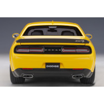 71737 Dodge Challenger SRT Hellcat Widebody 2018 Yellow Jacket 1:18