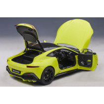 70279 Aston Martin Vantage 2019 (Lime Essence) 1:18 Model Collector