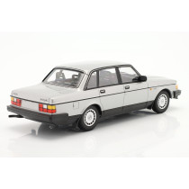 New Minichamps Volvo 240 GL 1986 1:18 Model Car Silver 155171408