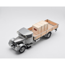 New CMC Mercedes Benz LO 2750 1934-38 1:18 Model Truck Grey M171