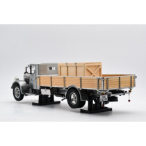 New CMC Mercedes Benz LO 2750 1934-38 1:18 Model Truck Grey M171