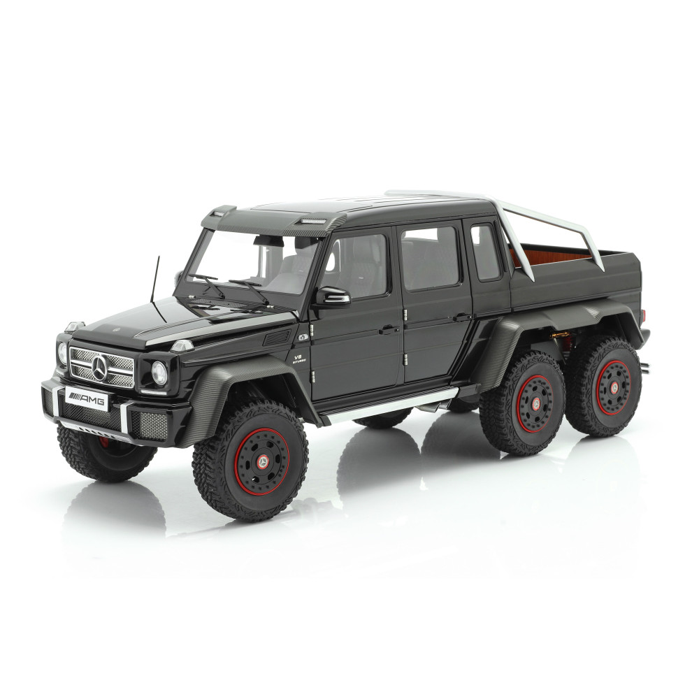 76306 MERCEDES-BENZ G63 AMG 6x6 (GLOSS BLACK) 1:18