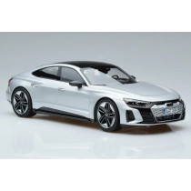 188381 1/18 AUDI GT RS E-TRON 2021 SILVER