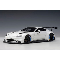 New AUTOart Aston Martin Vantage GTE 1:18 Model Car White 81806