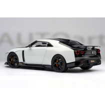 77511 NISSAN GT-R50 BY ITALDESIGN 2021 WHITE MET BLACK