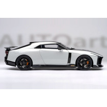 77511 NISSAN GT-R50 BY ITALDESIGN 2021 WHITE MET BLACK