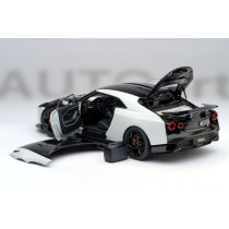 77511 NISSAN GT-R50 BY ITALDESIGN 2021 WHITE MET BLACK