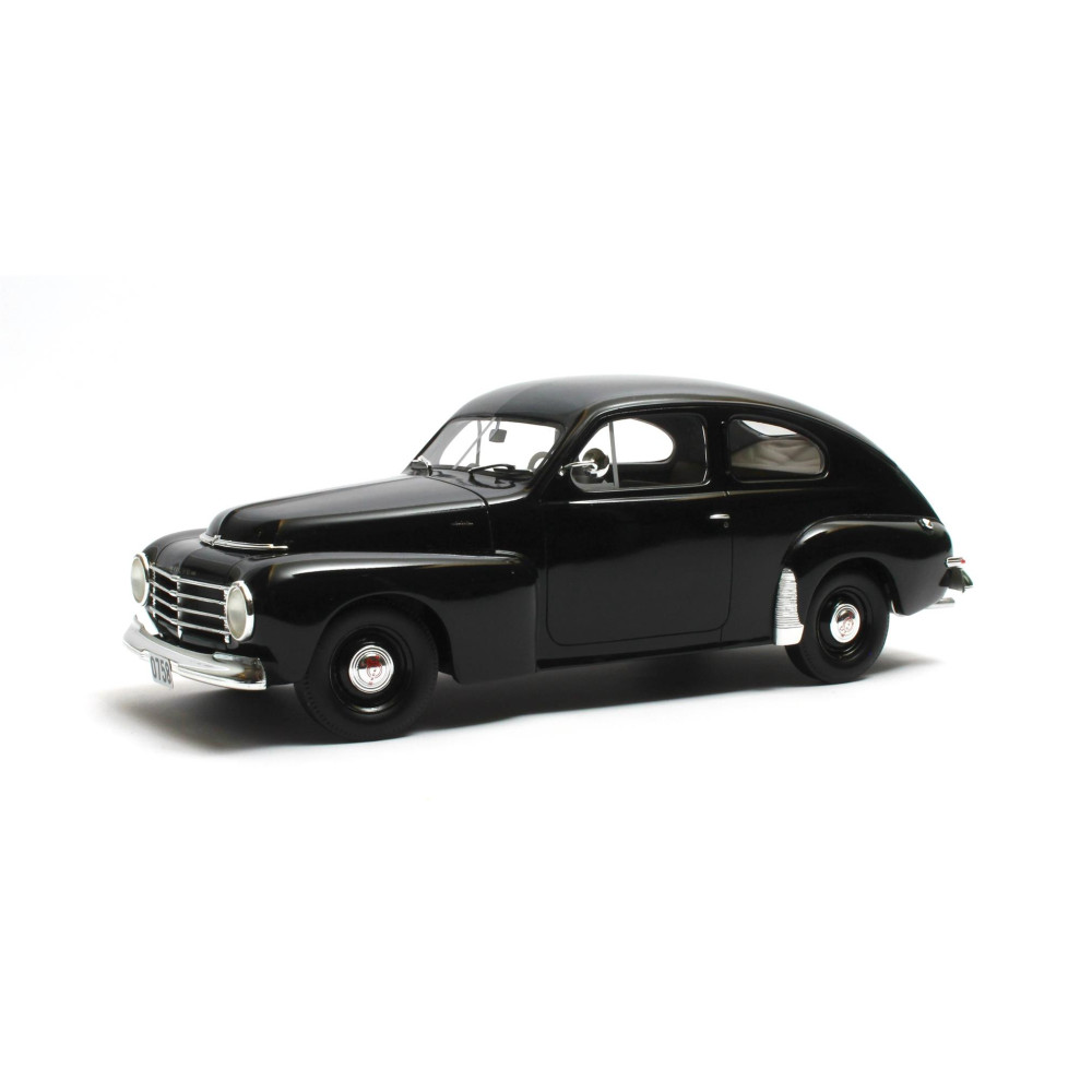 New CULT MODELS VOLVO PV444 1947 1:18 Model Car BLACK CML118-1