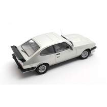 New CULT MODELS FORD CAPRI 2.8 1981 1:18 Model Car SILVER CML215-1