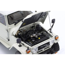 New KYOSHO TOYOTA FJ40 LAND CRUISER 1980 1:18 Model Car WHITE 08971W