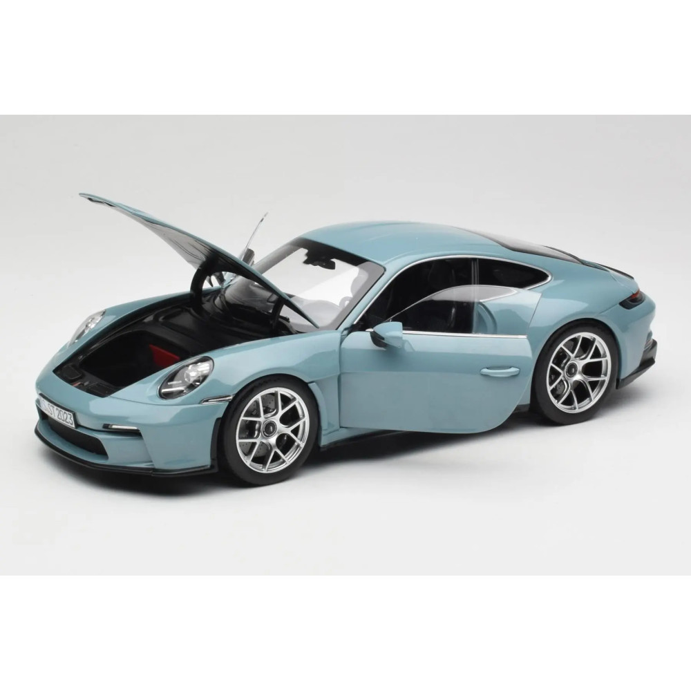 New Norev Porsche 911 S/T 2023 1:18 Model Car Blue 187470