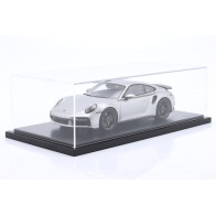 New Spark Porsche 911 (992)...