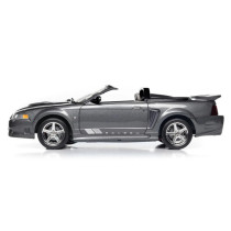 AMM1326 2003 Ford Mustang Saleen S281 Speedster 1:18 Autographed