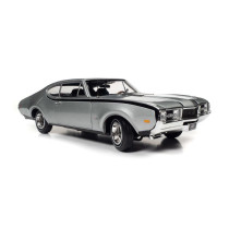 New Autoworld Oldsmobile Hurst Olds 2 Door Post MCACN 1968 1:18 Model Car Silver AMM1287