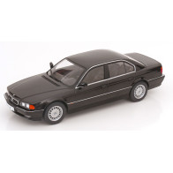 KK-Scale BMW 740i E38 1...