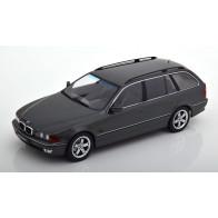 KK181082 BMW 540i E39...