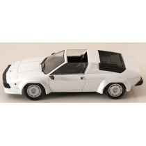 KK-Scale LAMBORGHINI JALPA 3500 1982 1:18 Model Car WHITE