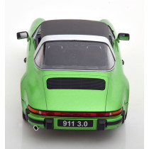 KK180682 Porsche 911 Carrera 3.0 Targa 1977 green metallic 1:18