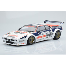 155822902 BMW M1 SCHNITZER ETERNA MEISTERPHOTO 1982 1:18