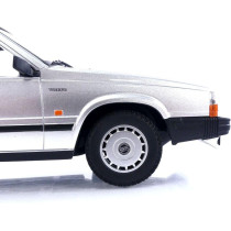 155171770 VOLVO 740 GL BREAK – 1986 – SILVER 1:18