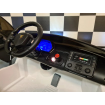 Lamborghini Aventador 24V Electric 2-Person Drift Car Ride-On White